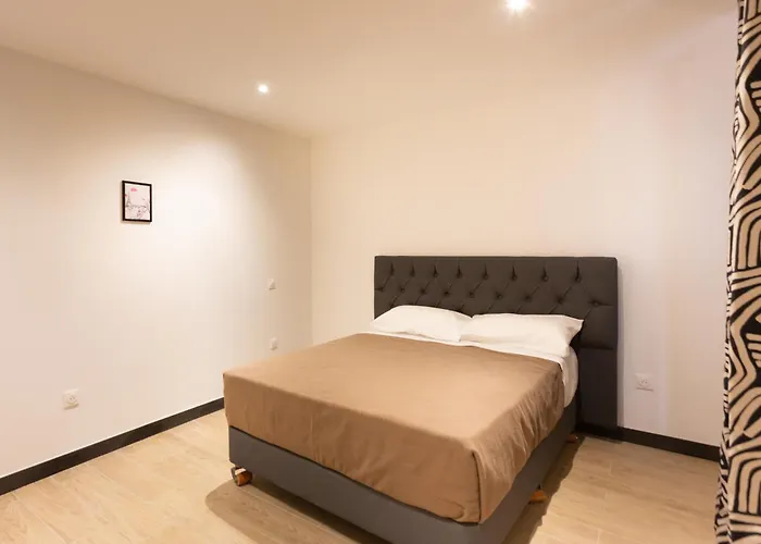 Hotel Leonard De Vinci II Et Studio